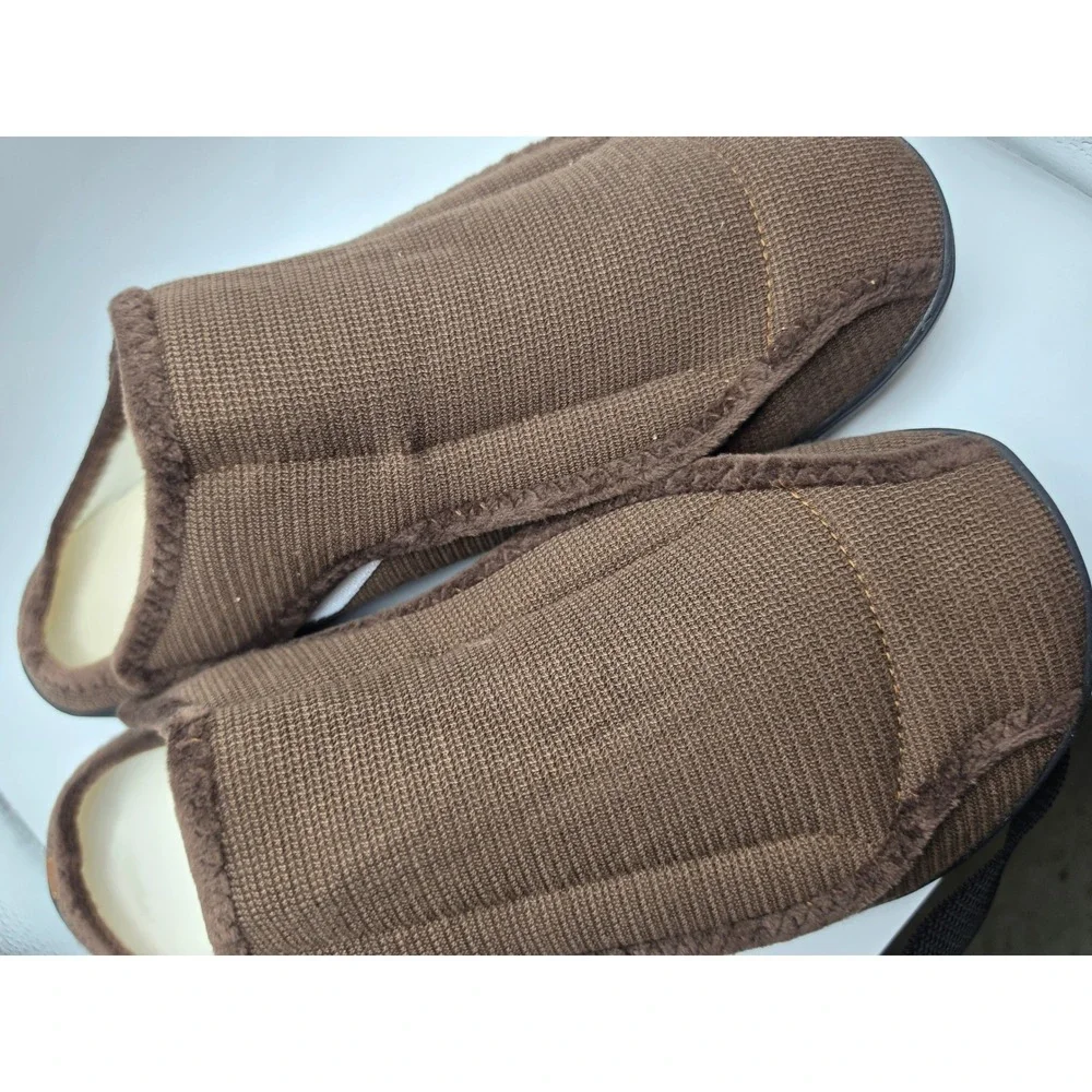 Brown Waffle Knit Adjustable Strap Slippers Mules Faux Fur Lined Size 43 10-10.5